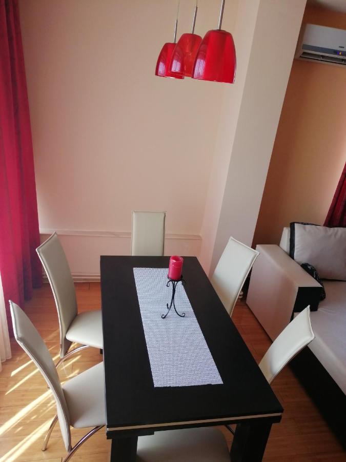 Mamaia Nord Apartament ナボダリ エクステリア 写真