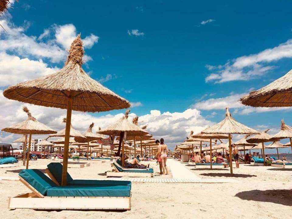 Mamaia Nord Apartament ナボダリ エクステリア 写真