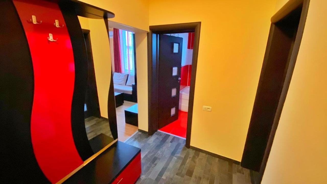 Mamaia Nord Apartament ナボダリ エクステリア 写真
